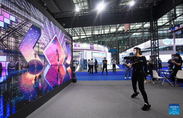 Over 5,600 Exhibitors Attend China Hi-Tech Fair in Shenzhen