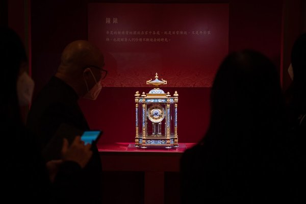 Asia Album: Palace Museum's Spring Festival Collections of Qing Dynasty Exhibited in Macao