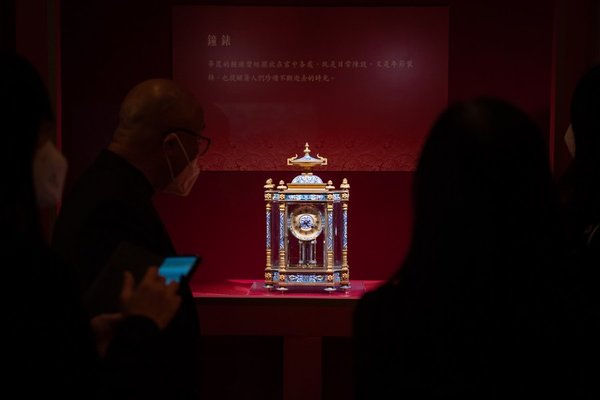 Asia Album: Palace Museum's Spring Festival Collections of Qing Dynasty Exhibited in Macao