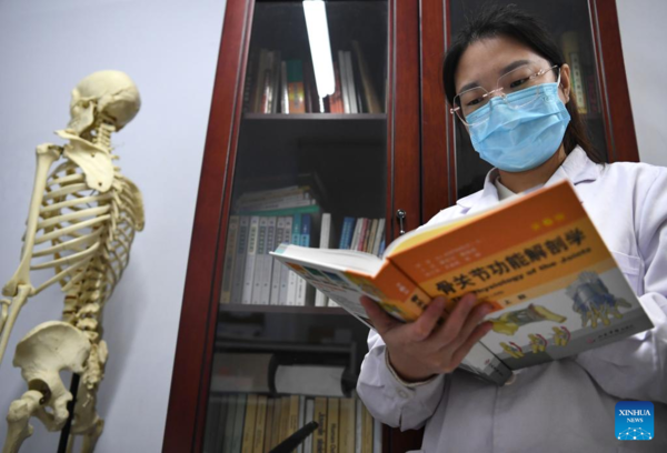 Pic Story of Post-90s Archaeologist in Central China