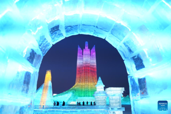 39th Harbin Int'l Ice and Snow Festival Held in NE China