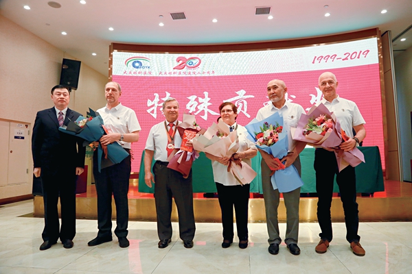 'Bethune in Daqing' Brings Light Back to Patients
