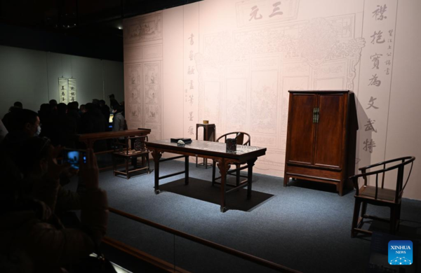 Art Exhibition Kicks off at Palace Museum in Beijing