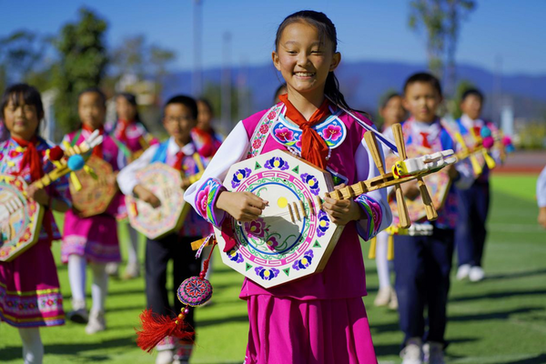 Primary School Catches National Attention for Performing 'Left Foot Dance'