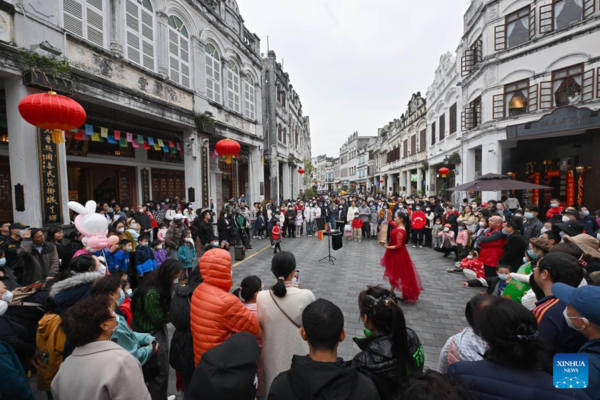 People Have Fun During Spring Festival Holiday