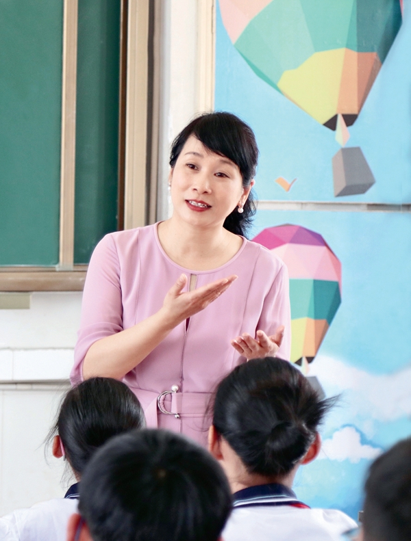 Passionate Dream Chaser — Teacher Strives to Improve China's Rural Education