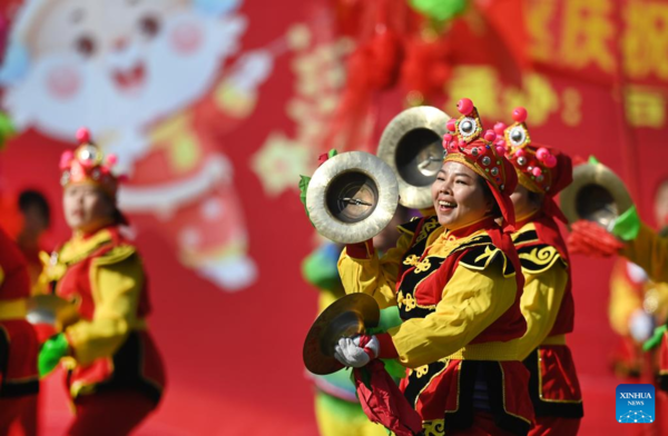 Various Folk Cultural Activities Held to Celebrate Lantern Festival in China