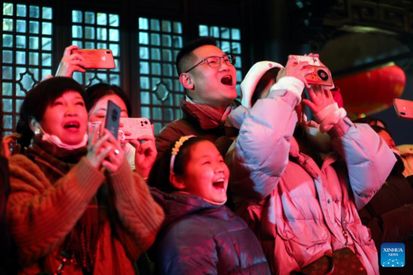 Various Folk Cultural Activities Held to Celebrate Lantern Festival in China