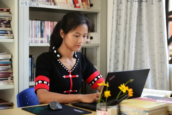 Spring Bud Blooms | Project Helps Wa Ethnic Woman Lead Fulfilling Life