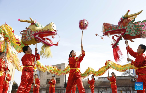 People Greet Longtaitou Day Across China