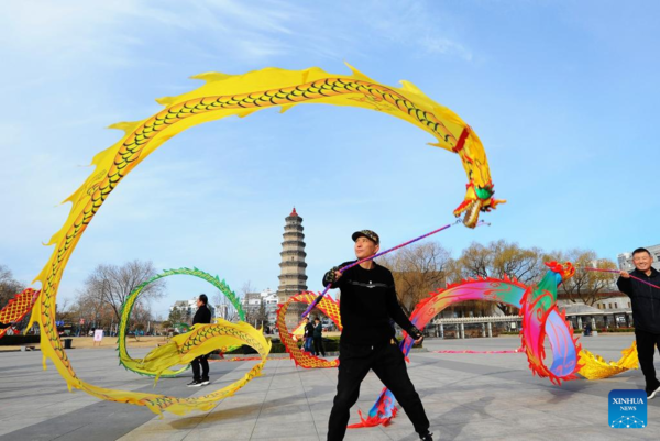 People Greet Longtaitou Day Across China