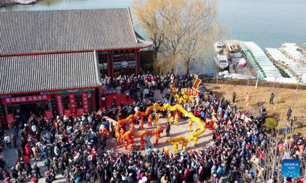 People Greet Longtaitou Day Across China