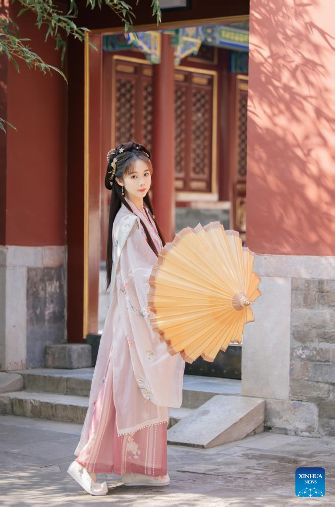 China Focus: Hanfu-Led 'China-Chic' Trend Builds on Cultural Confidence