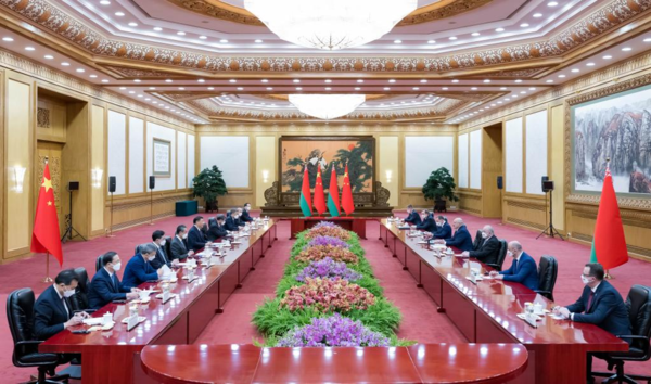 Xi Holds Talks with Belarusian President