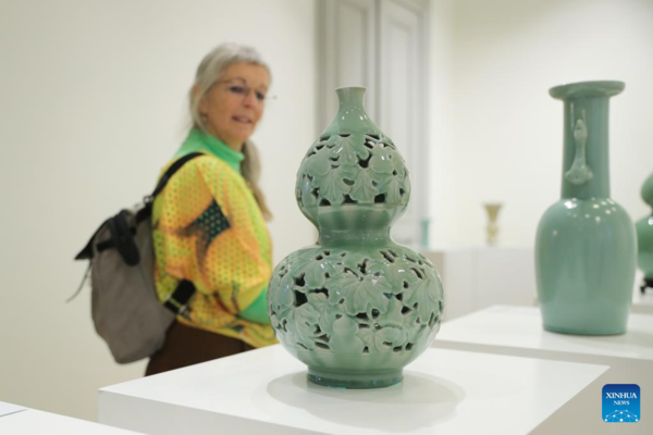 'Longquan City Celadon Art' Exhibition Held in Brussels, Belgium