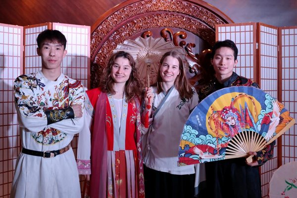 Traditional Cultural Elements Hailed at Diving World Cup in Xi'an