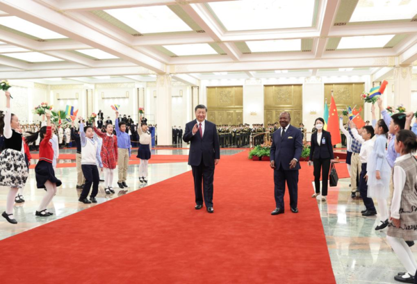 Chinese, Gabonese Presidents Hold Talks, Decide to Upgrade Bilateral Partnership