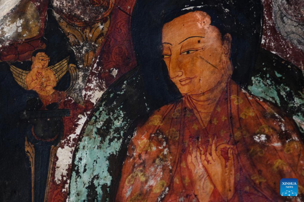 Murals Seen in Donggar and Piyang Grottoes in Tibet