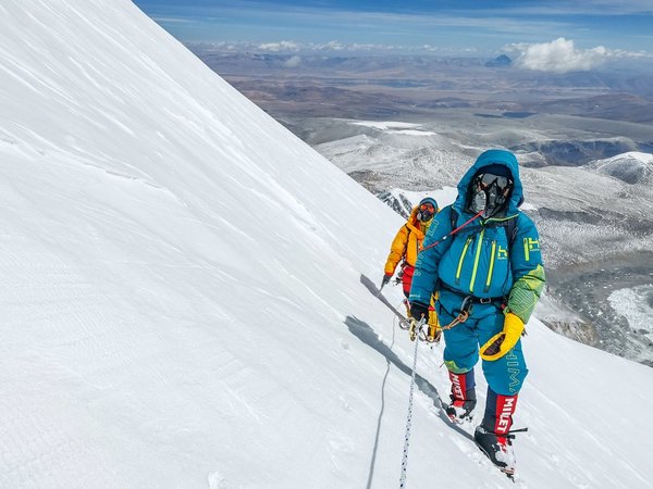 Feature: How China's Dong Hongjuan Became First Woman to Scale All 14 Peaks Above 8,000m