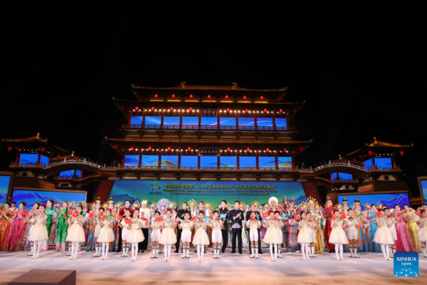 Art Performance Held to Mark Opening of Year of Culture and Art of Peoples of China and Central Asia