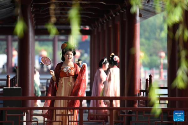 Tang Paradise Shows Life Style of Prosperous Tang Dynasty in Xi'an, NW China