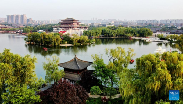 Tang Paradise Shows Life Style of Prosperous Tang Dynasty in Xi'an, NW China