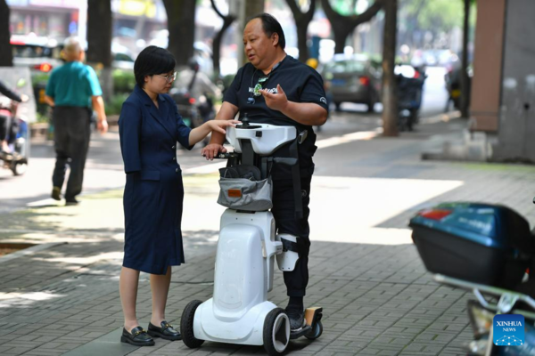 China's traffic authorities issue passenger vehicle safety reminder