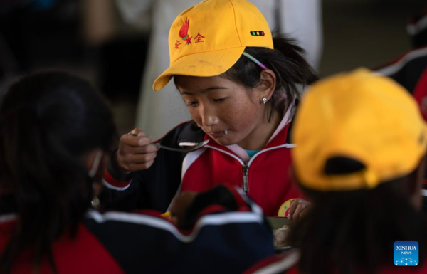 Children in Tibet Enjoy Better Education Resources