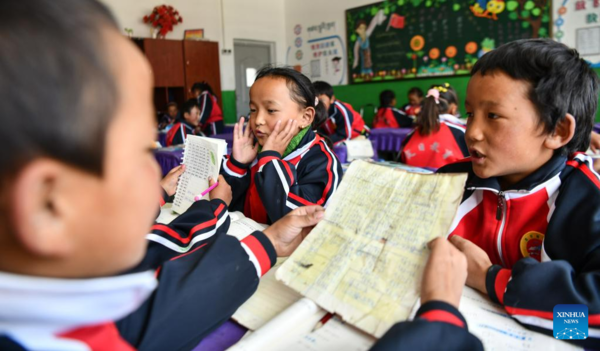 Children in Tibet Enjoy Better Education Resources