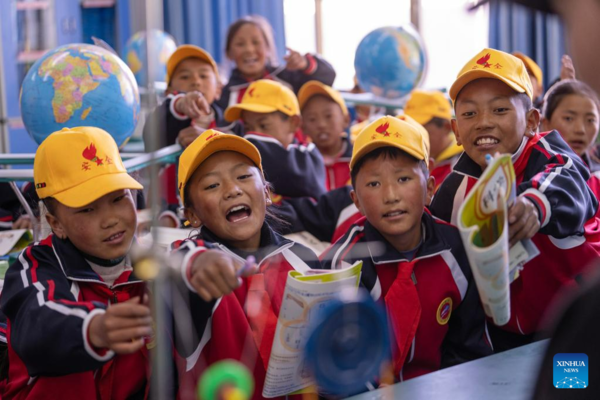 Children in Tibet Enjoy Better Education Resources