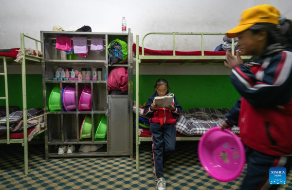 Children in Tibet Enjoy Better Education Resources