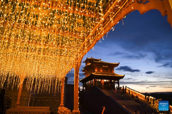 Across China: Kashgar Blends Multi-Ethnic Culture, Facilitates Eurasian Commerce