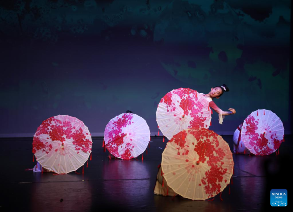 Chinese Dance Festival Amazes London Audience