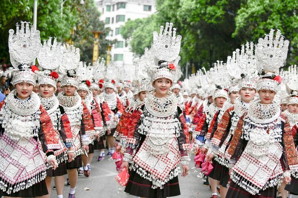 Miao Embroiderer Takes Ethnic Intangible Heritage to World Stage