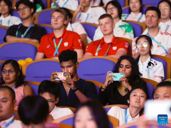 Concert Dreams of Midsummer Held in Chengdu