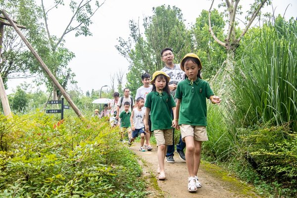 Yangtze Island Tours Put Kids in Touch with Nature