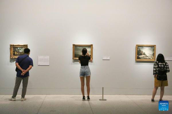 Exhibition of Paintings Spanning Six Centuries Opens to Public in Shanghai