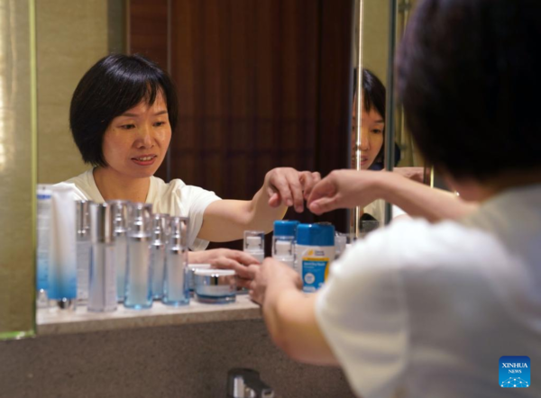 China Focus: Undergraduate Education Empowers Housekeepers with Better Career Prospects