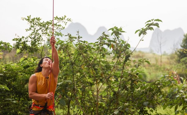 Sports Geography | China's Elite Rock Climbing Couple Promote the Sport Among Yangshuo Karst Mountains in Guilin