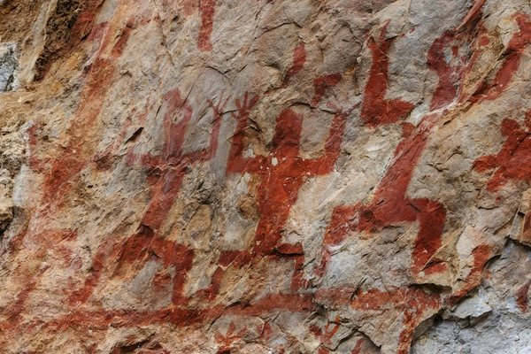 Tracing Ancient Rock Paintings in China's Guangxi