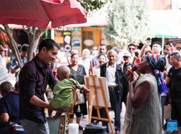 Transnational Couple Run Cafe in Xinjiang's Kashgar