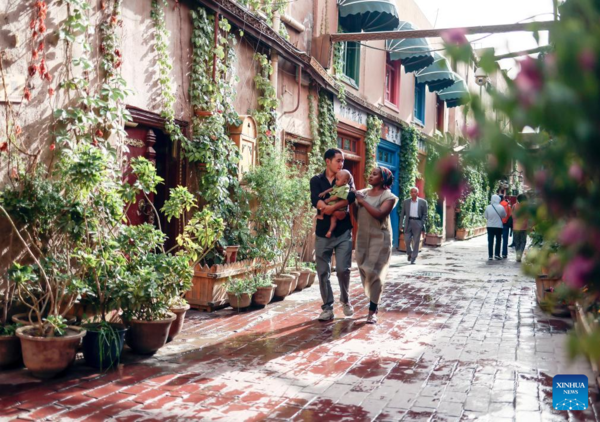 Transnational Couple Run Cafe in Xinjiang's Kashgar