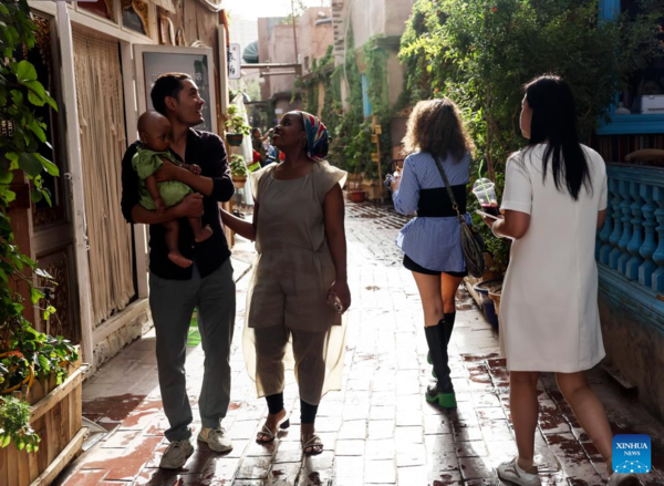 Transnational Couple Run Cafe in Xinjiang's Kashgar