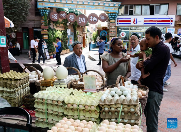 Transnational Couple Run Cafe in Xinjiang's Kashgar