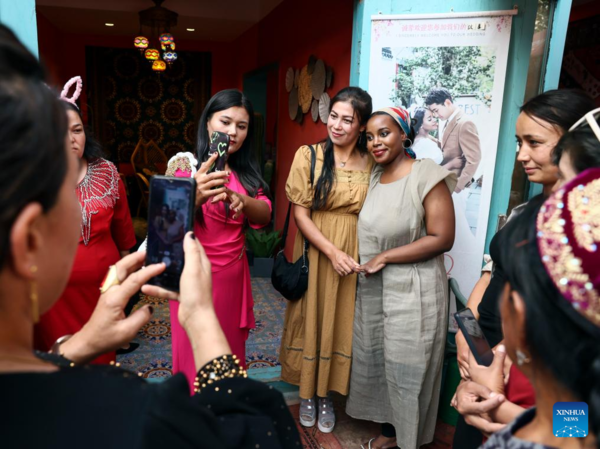 Transnational Couple Run Cafe in Xinjiang's Kashgar