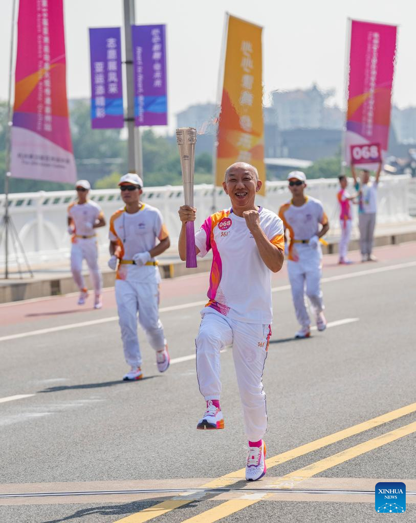 Torch Relay of 19th Asian Games Continues in Quzhou, E China