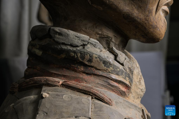 Experts Restore Terracotta Warriors in Xi'an