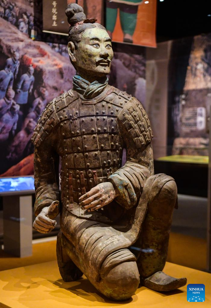 Experts Restore Terracotta Warriors in Xi'an