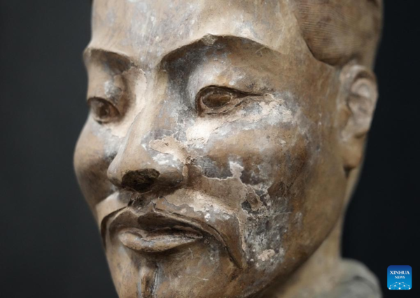 Experts Restore Terracotta Warriors in Xi'an