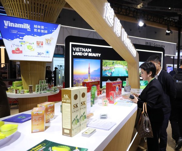 Xinhua Headlines: China, Vietnam Lift Ties to New Stage, Aiming for Shared Future